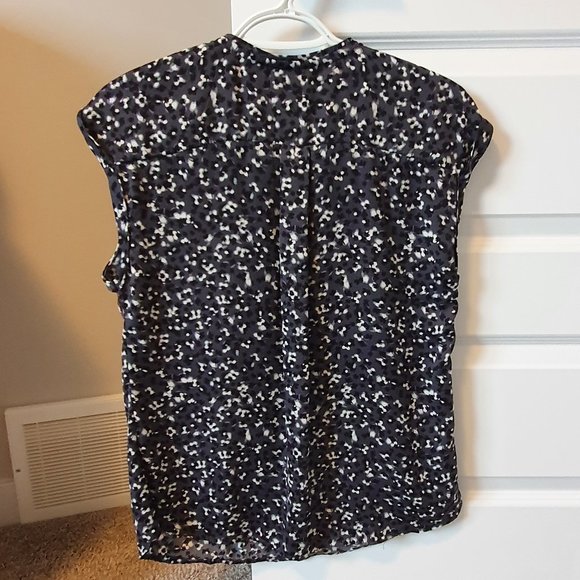 Dynamite - cap sleeve blouse (size S) - Picture 3 of 3